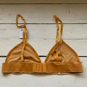 Urban Outfitters Intimates & Sleepwear - Urban Outfitters Velvet Bralette Urban Outfitters Intimates & Sleepwear - Urban Outfitters Velvet Bralette